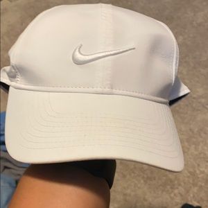 Nike White Unisex Hat